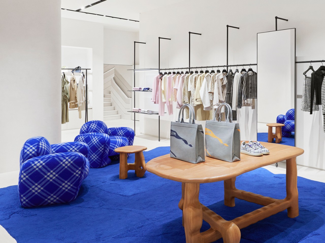 Burberry new store new arrivals