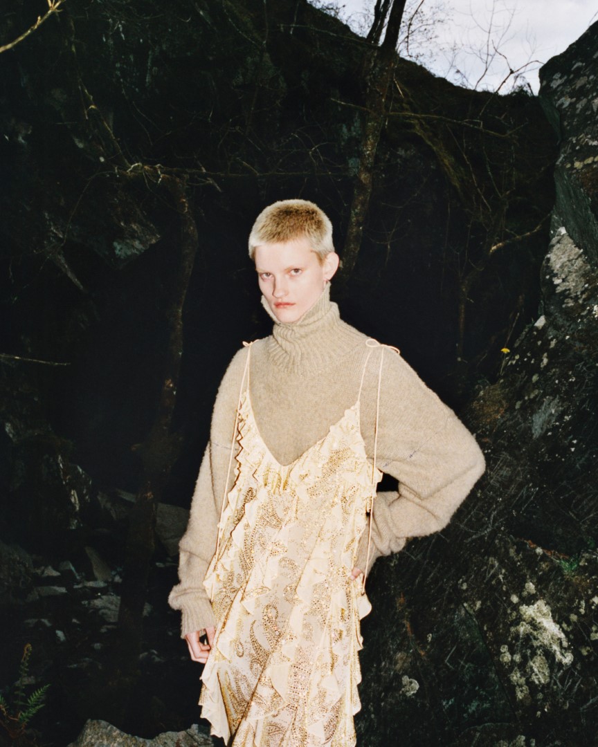 【BURBERRY】 DANIEL LEE コレクション ダウンコート Introducing Burberry Winter 2024, designed by Daniel Lee