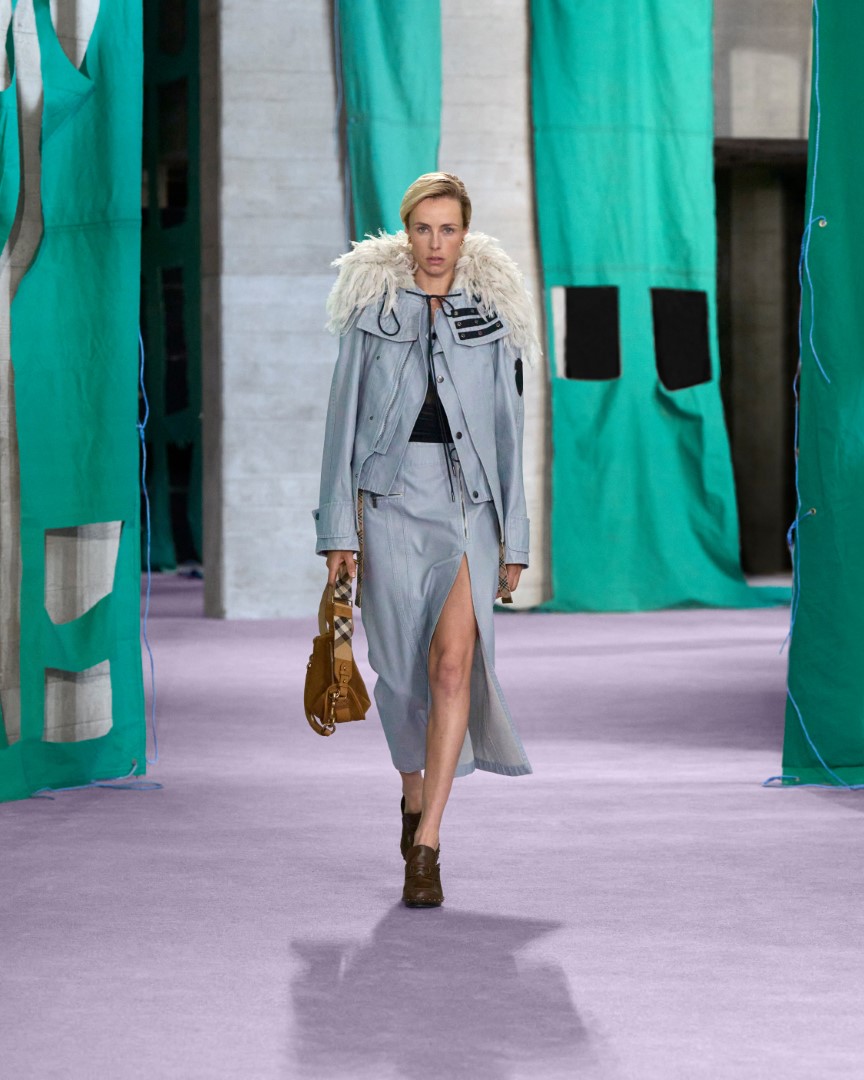 Burberry look shop