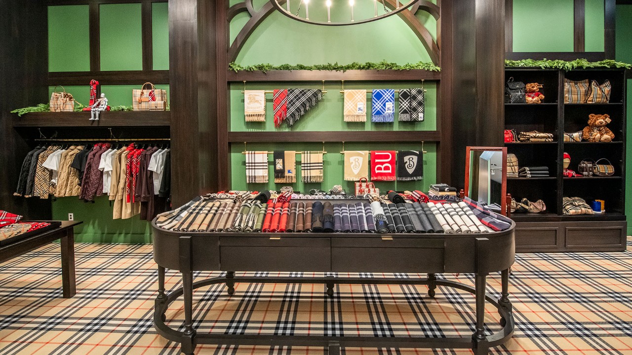 Burberry and Bloomingdale's light up New York: Happy Together