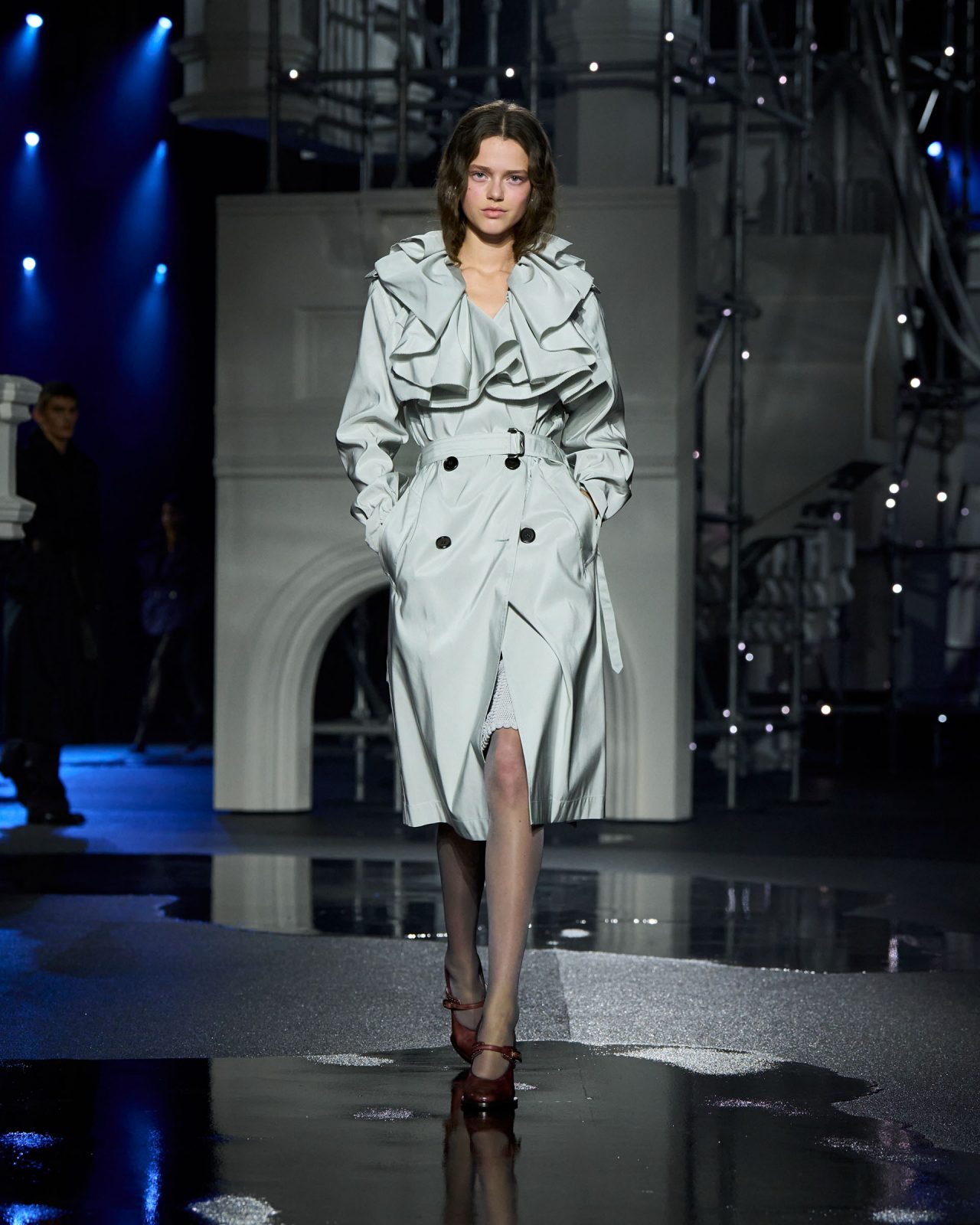 Burberry Winter 2026 official key look 1