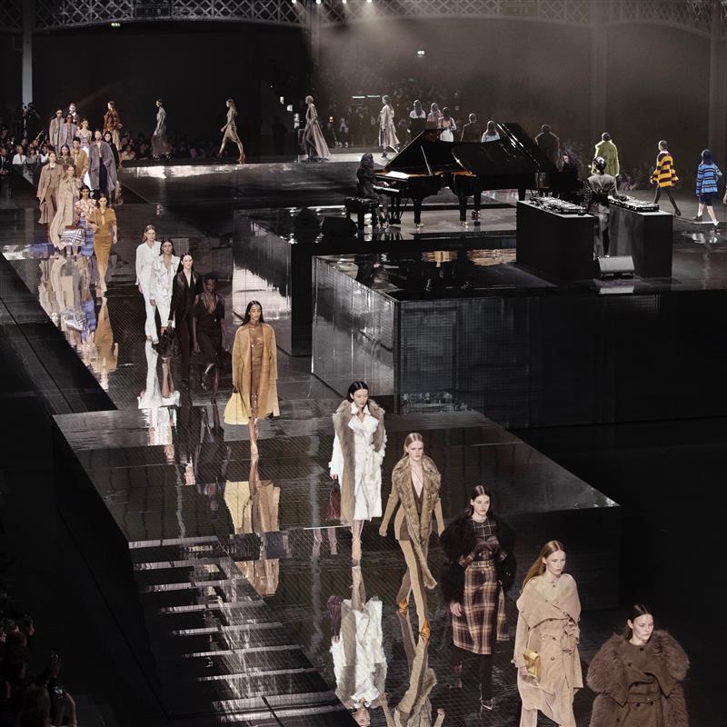 Burberry world employees clearance