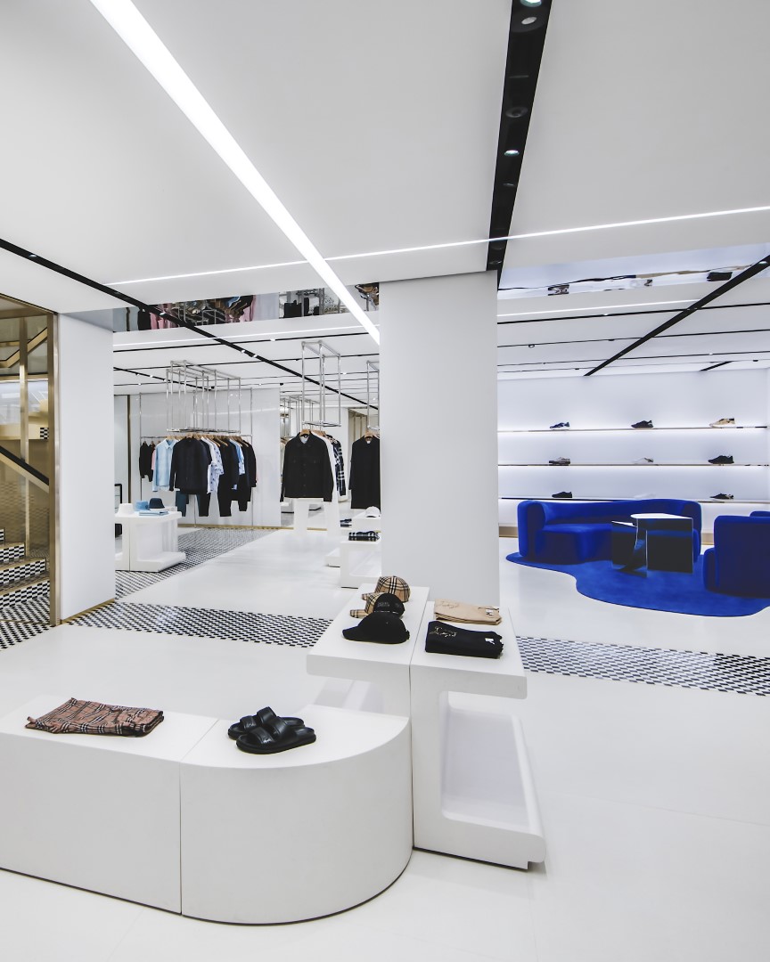 Burberry 57th top street review