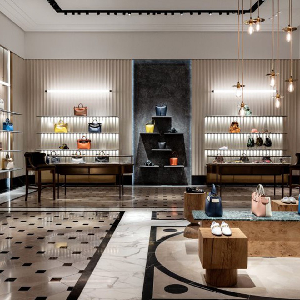 Gobbetti burberry shop
